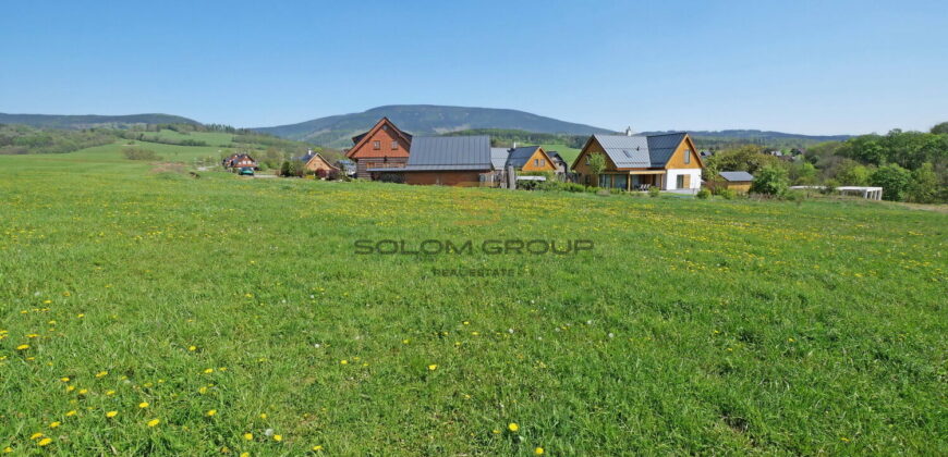 Prodej stavebního pozemku, 2.117 m2. Veškeré inženýrské sítě. Čistá v Krkonoších.