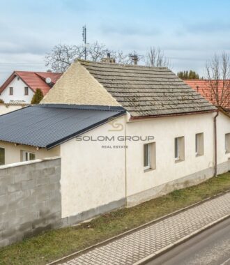 Prodej RD, 3+1. Po úpravách. Možnost půdní vestavby. Výborná dopravní dostupnost. Cerhenice.