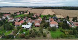 Prodej RD, 4+1/Možnost půdní vestavby. Pozemek o výměře 1.856 m². Barchůvek, okr. Hradec Králové